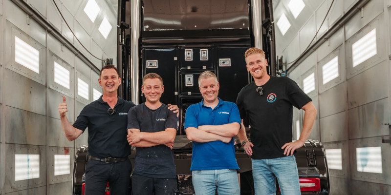 IntVeen Truck painting in Knippie Knippie Kuipers on Tour! 